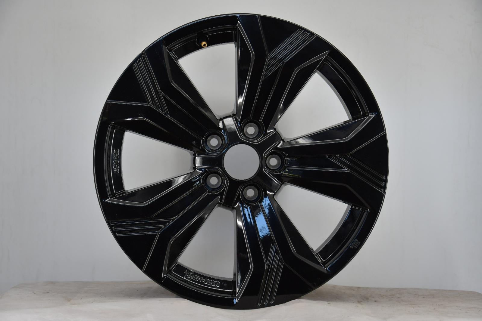 latakko-11677 OE Nissan KB4096U300BZ 7.5x18 5x114.3 ET45 CB66.1 Black - Image 1
